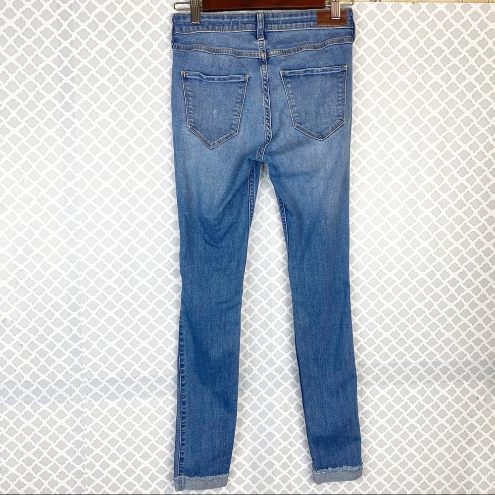 EUC Hollister Distressed High Rise Skinny Jeans - Picture 7 of 10